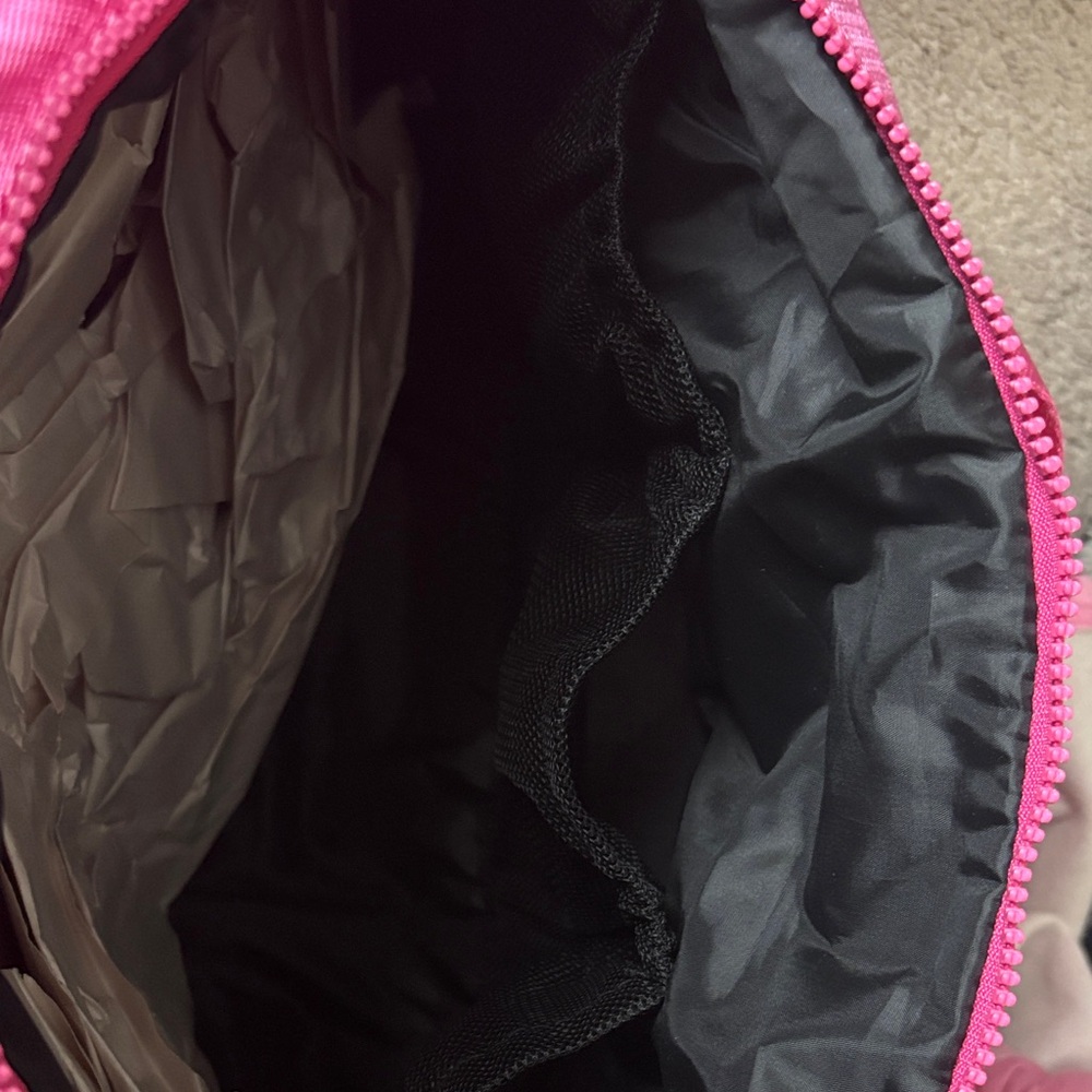 Wildfox Duffle Bag - Picture 7 of 7